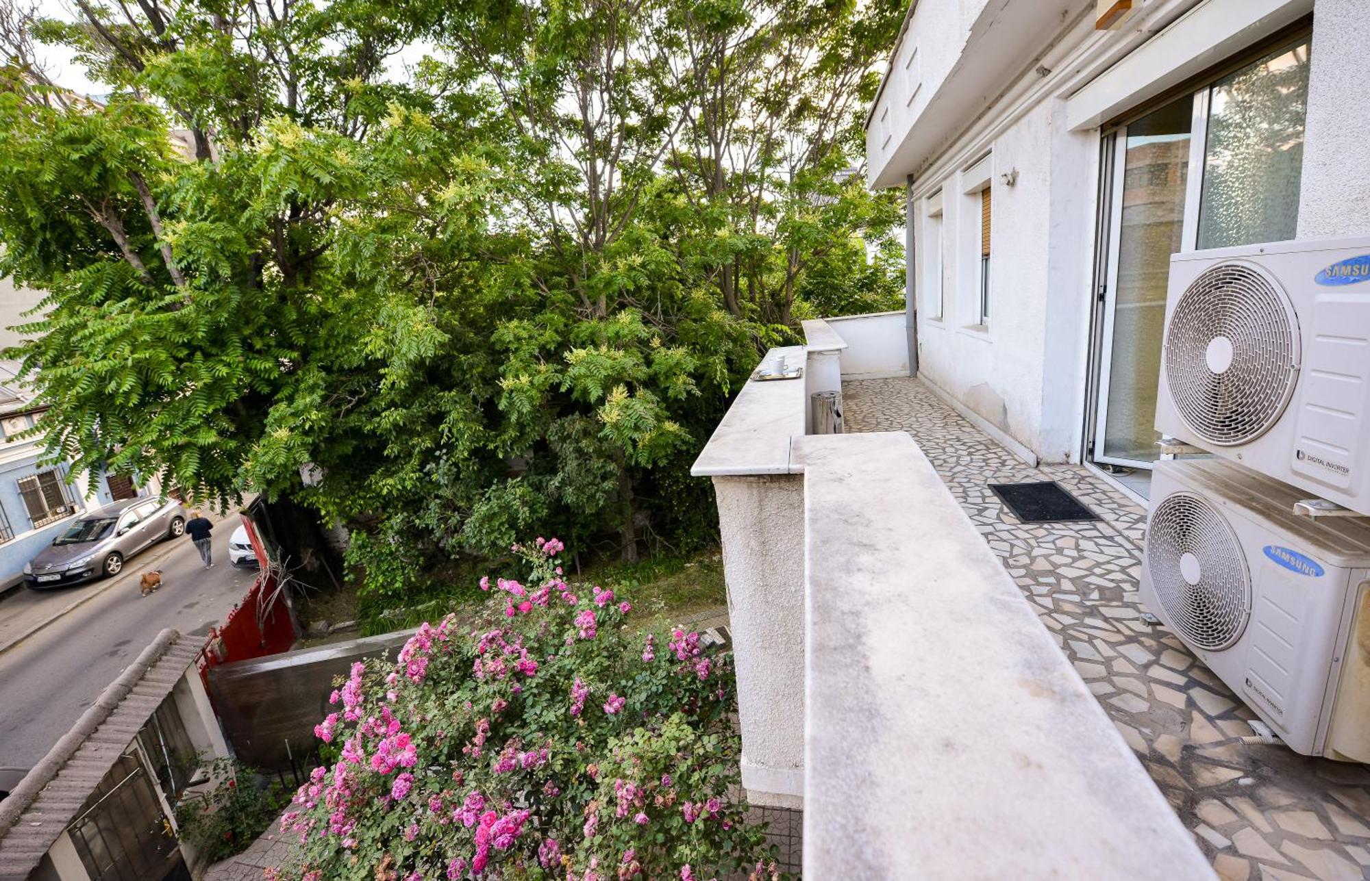 Ideal Accommodation City Center Bukarest Kültér fotó